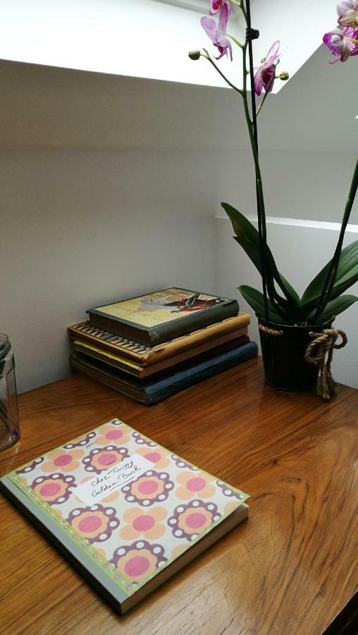 Chez Twiggy - Guesthouse Vintage A Prenois Zewnętrze zdjęcie